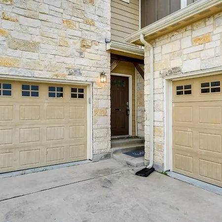 San Antonio Vacation Rental With Patio Near Seaworld